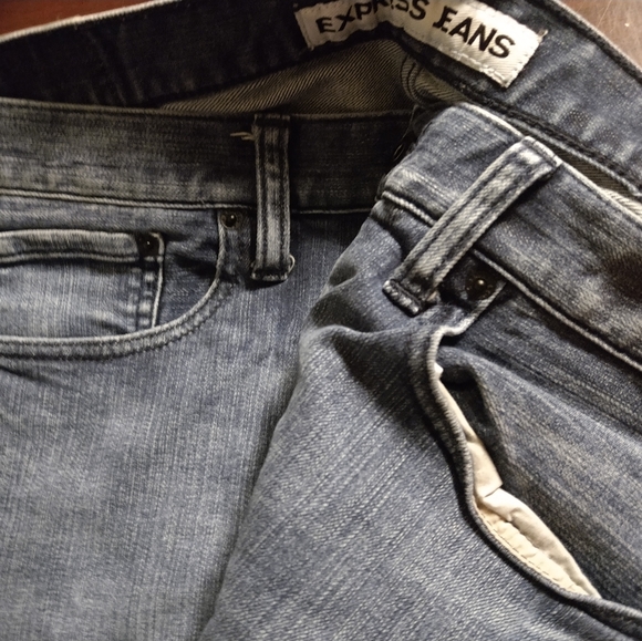 Express Jeans - Picture 3 of 5